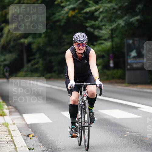 14.09.2025 - Stadtparktriathlon Michael Burmester http://msf.ph/oto/8909893 14.09.2025 10:22:26 Radfahren 546, 700, 704, 708 meine-sportfotos.de