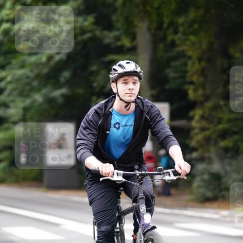 14.09.2025 - Stadtparktriathlon Michael Burmester http://msf.ph/oto/8909904 14.09.2025 10:22:43 Radfahren 526, 541, 553, 568, 584, 590, 646 meine-sportfotos.de