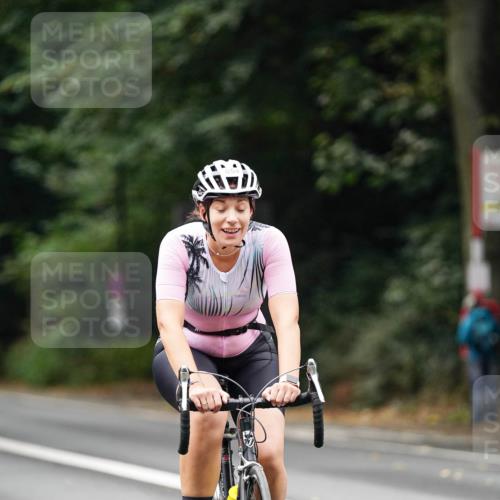 14.09.2025 - Stadtparktriathlon Michael Burmester http://msf.ph/oto/8909918 14.09.2025 10:23:00 Radfahren 556, 591, 604, 654, 716 meine-sportfotos.de