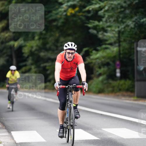 14.09.2025 - Stadtparktriathlon Michael Burmester http://msf.ph/oto/8909919 14.09.2025 10:23:01 Radfahren 556, 604, 654, 716 meine-sportfotos.de