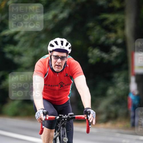 14.09.2025 - Stadtparktriathlon Michael Burmester http://msf.ph/oto/8909921 14.09.2025 10:23:02 Radfahren 556, 604, 654 meine-sportfotos.de
