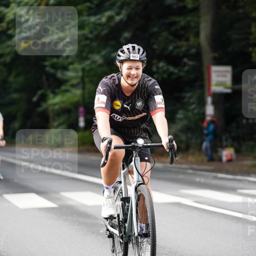 14.09.2025 - Stadtparktriathlon Michael Burmester http://msf.ph/oto/8909979 14.09.2025 10:24:43 Radfahren 511, 537, 551, 580, 663, 681, 683, 701 meine-sportfotos.de