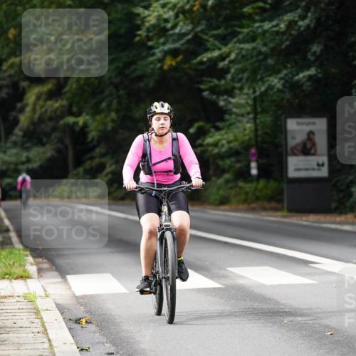 14.09.2025 - Stadtparktriathlon Michael Burmester http://msf.ph/oto/8909996 14.09.2025 10:25:03 Radfahren 519, 536, 679 meine-sportfotos.de