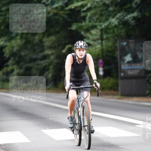 14.09.2025 - Stadtparktriathlon Michael Burmester http://msf.ph/oto/8910006 14.09.2025 10:25:25 Radfahren 630 meine-sportfotos.de