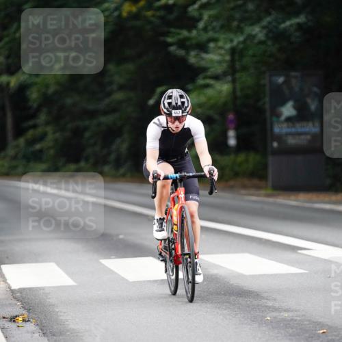 14.09.2025 - Stadtparktriathlon Michael Burmester http://msf.ph/oto/8910016 14.09.2025 10:25:51 Radfahren 600, 601, 662, 674 meine-sportfotos.de