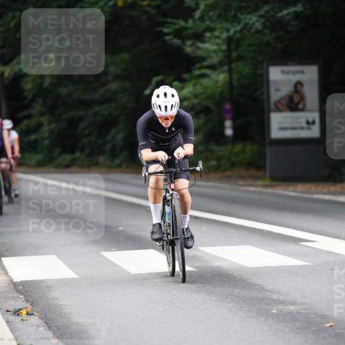 14.09.2025 - Stadtparktriathlon Michael Burmester http://msf.ph/oto/8910020 14.09.2025 10:25:57 Radfahren 513, 523, 616, 638, 662, 674, 676 meine-sportfotos.de