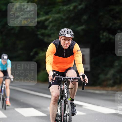 14.09.2025 - Stadtparktriathlon Michael Burmester http://msf.ph/oto/8910060 14.09.2025 10:26:52 Radfahren 514, 544, 606, 609, 659, 718 meine-sportfotos.de