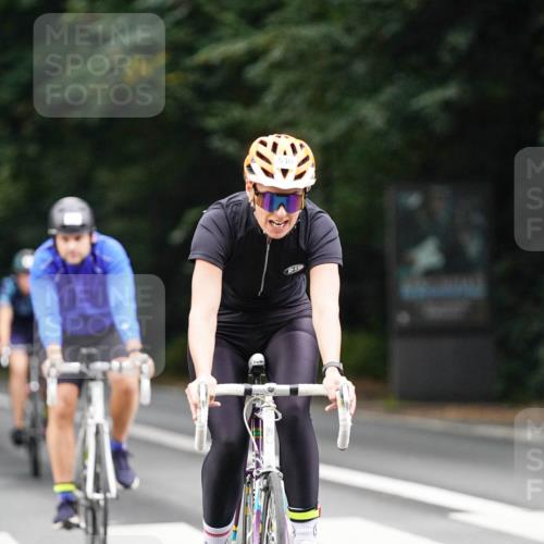 14.09.2025 - Stadtparktriathlon Michael Burmester http://msf.ph/oto/8910077 14.09.2025 10:27:13 Radfahren 530, 583, 686, 693 meine-sportfotos.de
