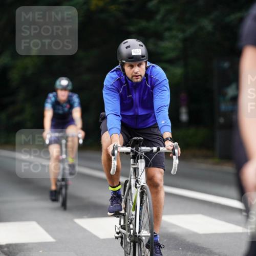 14.09.2025 - Stadtparktriathlon Michael Burmester http://msf.ph/oto/8910078 14.09.2025 10:27:14 Radfahren 530, 535, 583, 686, 693 meine-sportfotos.de