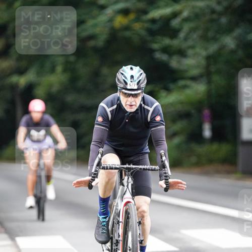 14.09.2025 - Stadtparktriathlon Michael Burmester http://msf.ph/oto/8910088 14.09.2025 10:27:24 Radfahren 512, 535, 577, 651 meine-sportfotos.de