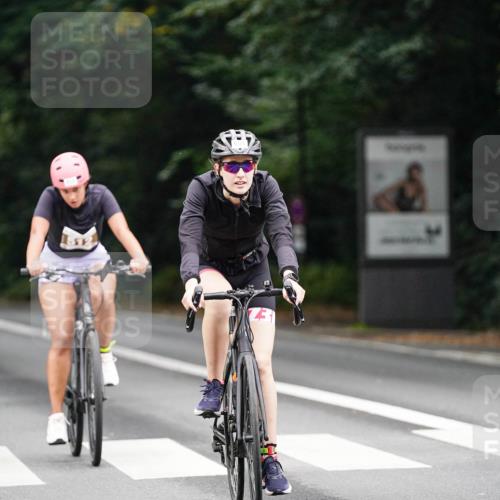 14.09.2025 - Stadtparktriathlon Michael Burmester http://msf.ph/oto/8910090 14.09.2025 10:27:25 Radfahren 512, 535, 577, 589, 651 meine-sportfotos.de