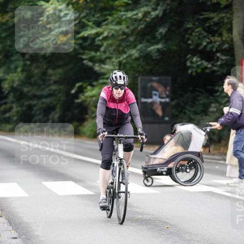 14.09.2025 - Stadtparktriathlon Michael Burmester http://msf.ph/oto/8910120 14.09.2025 10:28:32 Radfahren 529, 667 meine-sportfotos.de