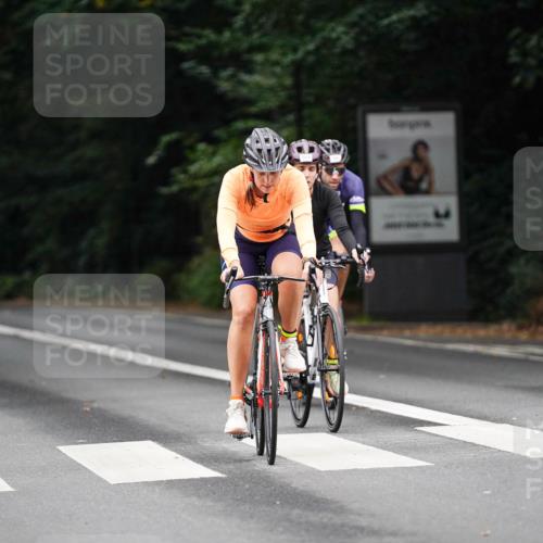14.09.2025 - Stadtparktriathlon Michael Burmester http://msf.ph/oto/8910164 14.09.2025 10:30:12 Radfahren 509, 515, 590, 637 meine-sportfotos.de