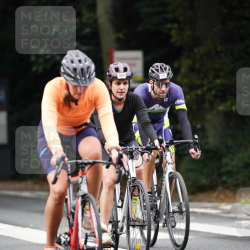 14.09.2025 - Stadtparktriathlon Michael Burmester http://msf.ph/oto/8910167 14.09.2025 10:30:13 Radfahren 509, 515, 590, 637 meine-sportfotos.de