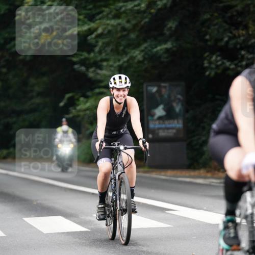 14.09.2025 - Stadtparktriathlon Michael Burmester http://msf.ph/oto/8910181 14.09.2025 10:30:31 Radfahren 586, 596, 620, 642, 645, 697, 699, 700, 704 meine-sportfotos.de