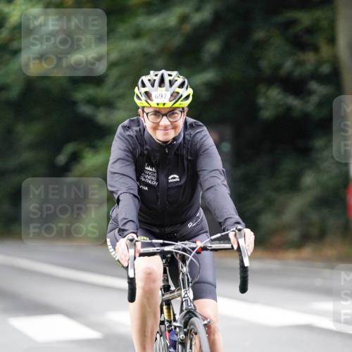 14.09.2025 - Stadtparktriathlon Michael Burmester http://msf.ph/oto/8910185 14.09.2025 10:30:34 Radfahren 596, 620, 642, 645, 697, 699, 700 meine-sportfotos.de