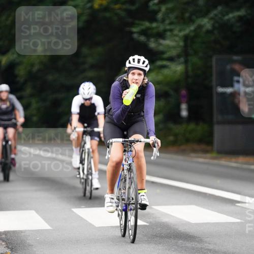 14.09.2025 - Stadtparktriathlon Michael Burmester http://msf.ph/oto/8910205 14.09.2025 10:31:04 Radfahren 521, 533, 546, 624, 687, 706, 712, 714 meine-sportfotos.de