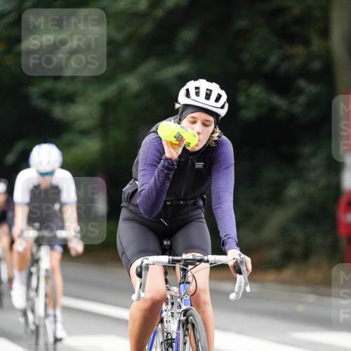14.09.2025 - Stadtparktriathlon Michael Burmester http://msf.ph/oto/8910206 14.09.2025 10:31:05 Radfahren 521, 533, 546, 624, 636, 687, 706, 712, 714 meine-sportfotos.de