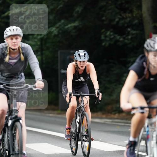 14.09.2025 - Stadtparktriathlon Michael Burmester http://msf.ph/oto/8910211 14.09.2025 10:31:07 Radfahren 533, 546, 553, 624, 636, 687, 706, 714 meine-sportfotos.de