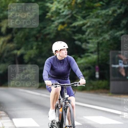 14.09.2025 - Stadtparktriathlon Michael Burmester http://msf.ph/oto/8910221 14.09.2025 10:31:33 Radfahren 628 meine-sportfotos.de