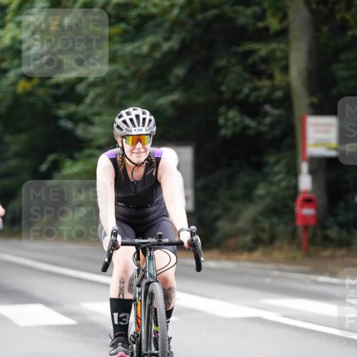 14.09.2025 - Stadtparktriathlon Michael Burmester http://msf.ph/oto/8910229 14.09.2025 10:31:45 Radfahren 526, 626, 647, 657 meine-sportfotos.de