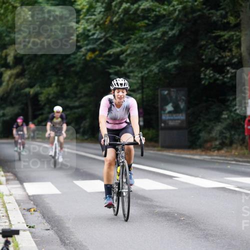 14.09.2025 - Stadtparktriathlon Michael Burmester http://msf.ph/oto/8910240 14.09.2025 10:32:08 Radfahren 517, 528, 654, 716, 763 meine-sportfotos.de