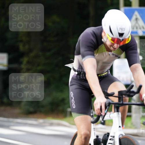 14.09.2025 - Stadtparktriathlon Michael Burmester http://msf.ph/oto/8910243 14.09.2025 10:32:11 Radfahren 517, 654, 716, 763 meine-sportfotos.de
