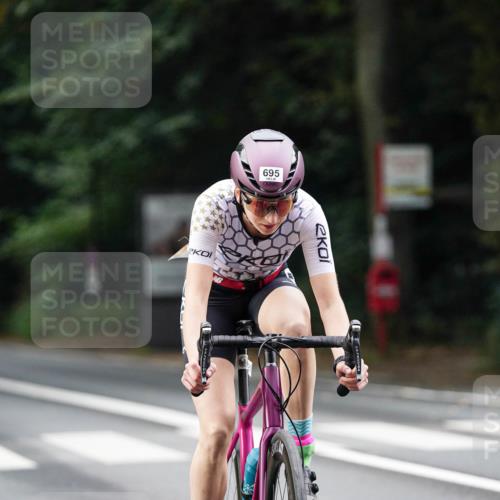 14.09.2025 - Stadtparktriathlon Michael Burmester http://msf.ph/oto/8910269 14.09.2025 10:33:41 Radfahren 641, 665, 695, 735 meine-sportfotos.de