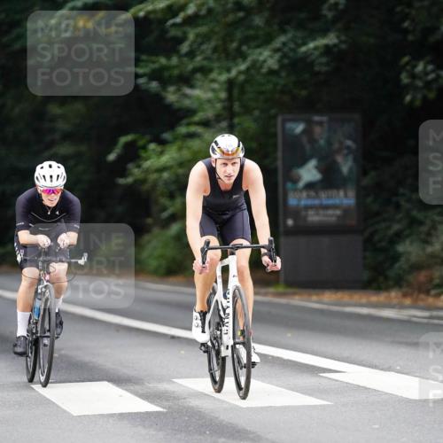 14.09.2025 - Stadtparktriathlon Michael Burmester http://msf.ph/oto/8910277 14.09.2025 10:33:48 Radfahren 557, 638, 641, 665, 674, 735 meine-sportfotos.de