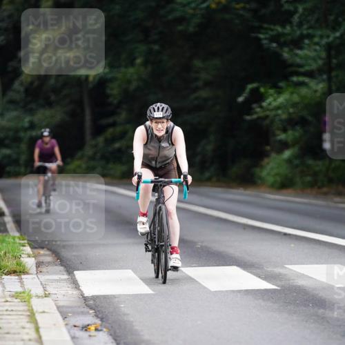 14.09.2025 - Stadtparktriathlon Michael Burmester http://msf.ph/oto/8910298 14.09.2025 10:34:29 Radfahren 519, 668 meine-sportfotos.de