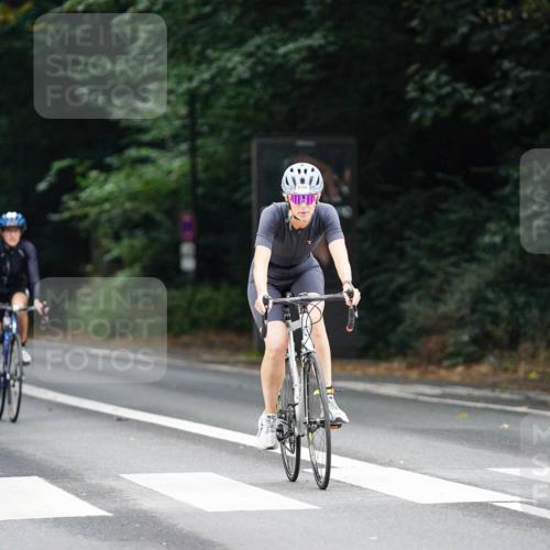 14.09.2025 - Stadtparktriathlon Michael Burmester http://msf.ph/oto/8910302 14.09.2025 10:34:50 Radfahren 568, 659, 664, 749, 793 meine-sportfotos.de