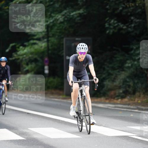 14.09.2025 - Stadtparktriathlon Michael Burmester http://msf.ph/oto/8910303 14.09.2025 10:34:50 Radfahren 568, 659, 664, 749, 793 meine-sportfotos.de