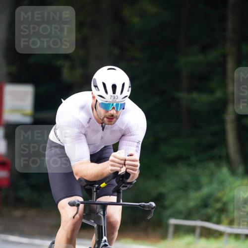 14.09.2025 - Stadtparktriathlon Michael Burmester http://msf.ph/oto/8910309 14.09.2025 10:34:56 Radfahren 511, 568, 659, 664, 749, 793 meine-sportfotos.de