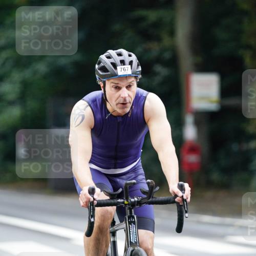 14.09.2025 - Stadtparktriathlon Michael Burmester http://msf.ph/oto/8910332 14.09.2025 10:35:47 Radfahren 629, 767, 769 meine-sportfotos.de