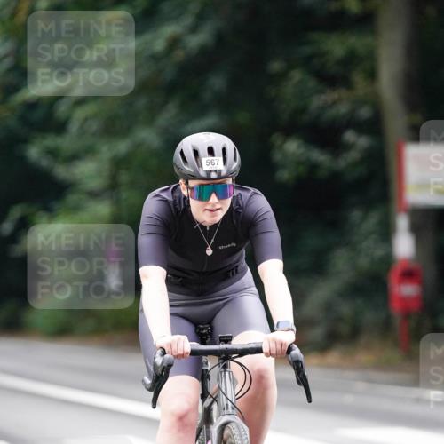 14.09.2025 - Stadtparktriathlon Michael Burmester http://msf.ph/oto/8910336 14.09.2025 10:35:56 Radfahren 513, 567, 631 meine-sportfotos.de