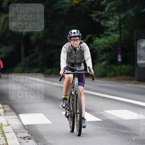 14.09.2025 - Stadtparktriathlon Michael Burmester http://msf.ph/oto/8910339 14.09.2025 10:36:03 Radfahren 513, 631, 770 meine-sportfotos.de