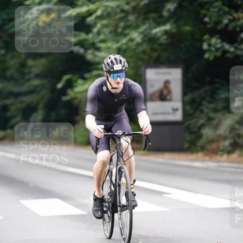 14.09.2025 - Stadtparktriathlon Michael Burmester http://msf.ph/oto/8910372 14.09.2025 10:36:54 Radfahren 588, 622, 694, 752, 764, 783, 788, 798, 811 meine-sportfotos.de