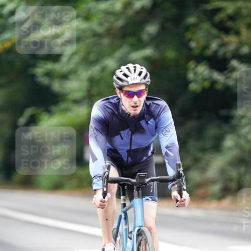 14.09.2025 - Stadtparktriathlon Michael Burmester http://msf.ph/oto/8910394 14.09.2025 10:37:18 Radfahren 667, 691, 761, 785, 813 meine-sportfotos.de