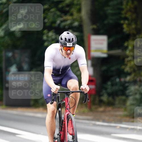 14.09.2025 - Stadtparktriathlon Michael Burmester http://msf.ph/oto/8910397 14.09.2025 10:37:27 Radfahren 535, 632, 685, 688, 691, 702, 727, 743, 753 meine-sportfotos.de