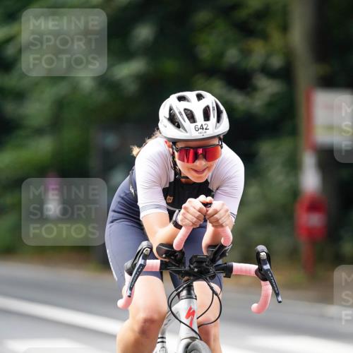 14.09.2025 - Stadtparktriathlon Michael Burmester http://msf.ph/oto/8910422 14.09.2025 10:38:08 Radfahren 642, 723, 730, 748, 750, 763 meine-sportfotos.de