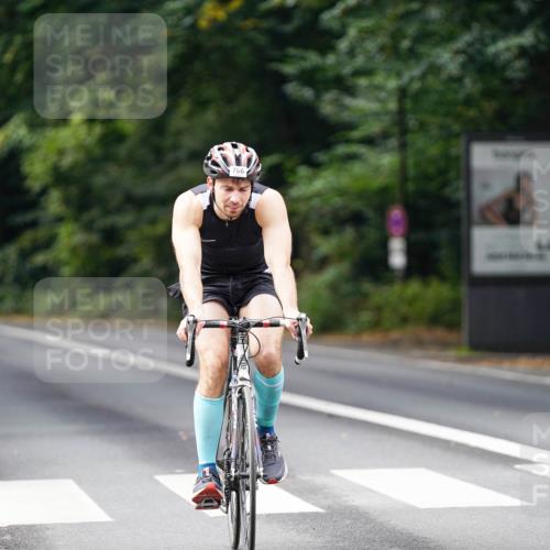 14.09.2025 - Stadtparktriathlon Michael Burmester http://msf.ph/oto/8910453 14.09.2025 10:38:48 Radfahren 581, 624, 687, 699, 766, 779 meine-sportfotos.de