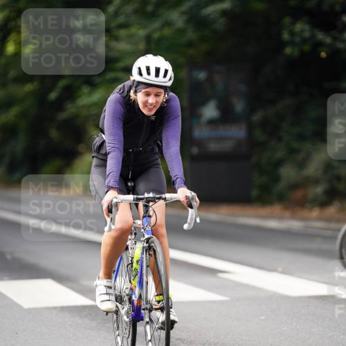 14.09.2025 - Stadtparktriathlon Michael Burmester http://msf.ph/oto/8910460 14.09.2025 10:38:54 Radfahren 581, 624, 706, 766, 779 meine-sportfotos.de