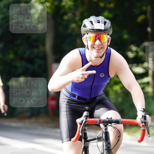 14.09.2025 - Stadtparktriathlon Michael Burmester http://msf.ph/oto/8910512 14.09.2025 10:41:12 Radfahren 746, 771, 778, 791 meine-sportfotos.de