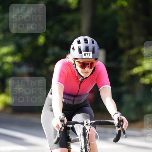14.09.2025 - Stadtparktriathlon Michael Burmester http://msf.ph/oto/8910519 14.09.2025 10:44:30 Radfahren 633, 677, 720, 727, 752 meine-sportfotos.de