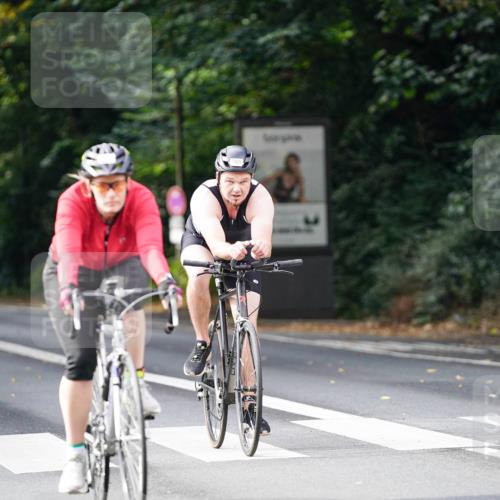 14.09.2025 - Stadtparktriathlon Michael Burmester http://msf.ph/oto/8910524 14.09.2025 10:44:50 Radfahren 631, 694, 743, 750, 785, 804 meine-sportfotos.de