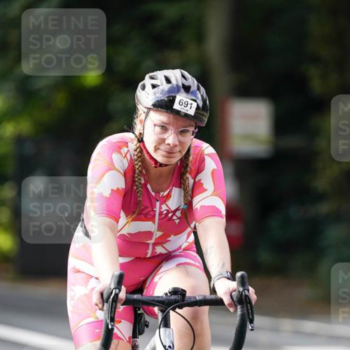 14.09.2025 - Stadtparktriathlon Michael Burmester http://msf.ph/oto/8910535 14.09.2025 10:45:10 Radfahren 629, 642, 671, 691, 759, 799, 800 meine-sportfotos.de