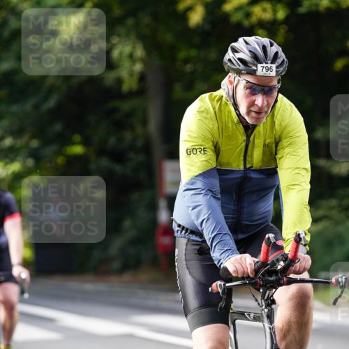 14.09.2025 - Stadtparktriathlon Michael Burmester http://msf.ph/oto/8910576 14.09.2025 10:48:18 Radfahren 776, 792, 796, 803 meine-sportfotos.de