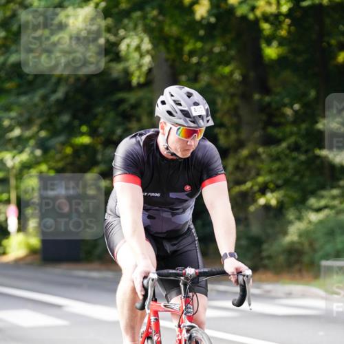14.09.2025 - Stadtparktriathlon Michael Burmester http://msf.ph/oto/8910577 14.09.2025 10:48:19 Radfahren 776, 792, 796, 803 meine-sportfotos.de