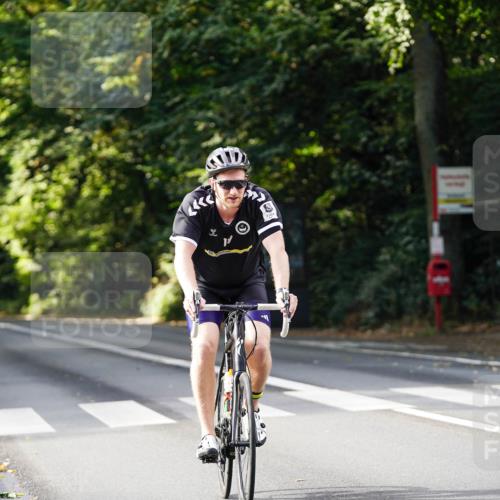 14.09.2025 - Stadtparktriathlon Michael Burmester http://msf.ph/oto/8910578 14.09.2025 10:48:22 Radfahren 776, 792, 796, 803 meine-sportfotos.de