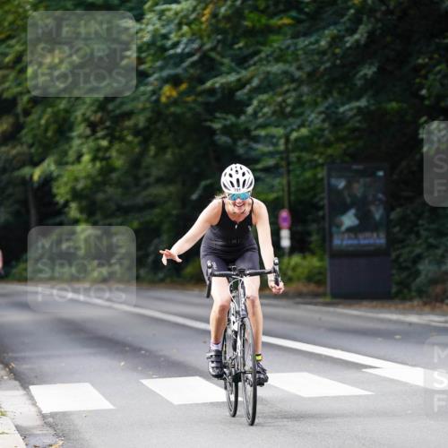 14.09.2025 - Stadtparktriathlon Michael Burmester http://msf.ph/oto/8910590 14.09.2025 10:48:48 Radfahren 626, 701 meine-sportfotos.de